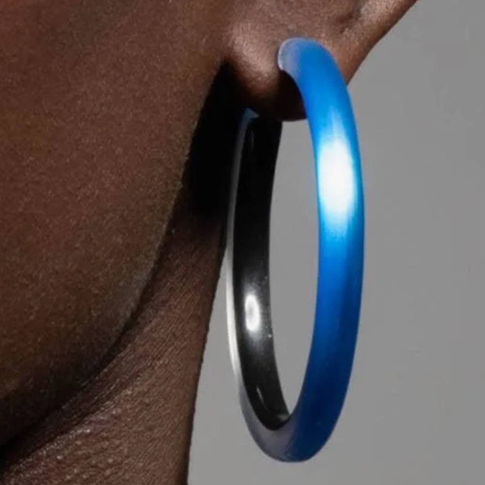 ALEXIS BITTAR 100% Authentic Cerulean Blue Lucite Hoop Earrings. NWOT - Picture 3 of 12
